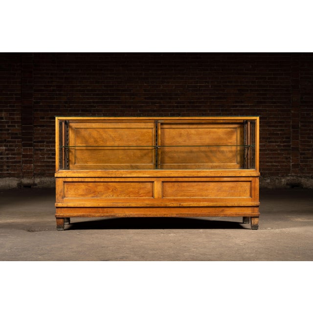 Early 20th Century Early 20th Century Wooden Display Case by Rieder and Sons For Sale - Image 5 of 11
