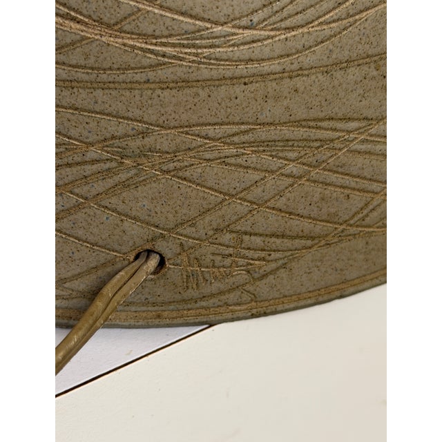 Mid 20th Century Monumental Marshall Studios Martz Signed Ceramic Table Lamp With Original Walnut Finial For Sale - Image 10 of 18