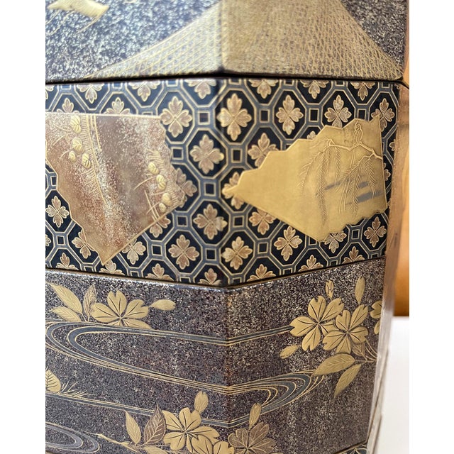 Japanese Maki-e Lacquer Stack Box Jubako For Sale - Image 9 of 18
