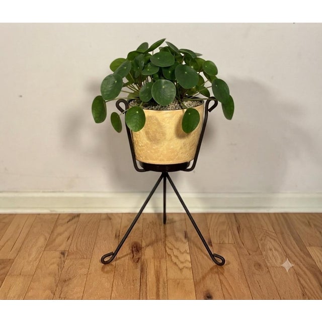 Vintage Mid-Century Modern Atomic Age Plant Stand With Ceramic Pottery, Circa 50s For Sale - Image 12 of 12