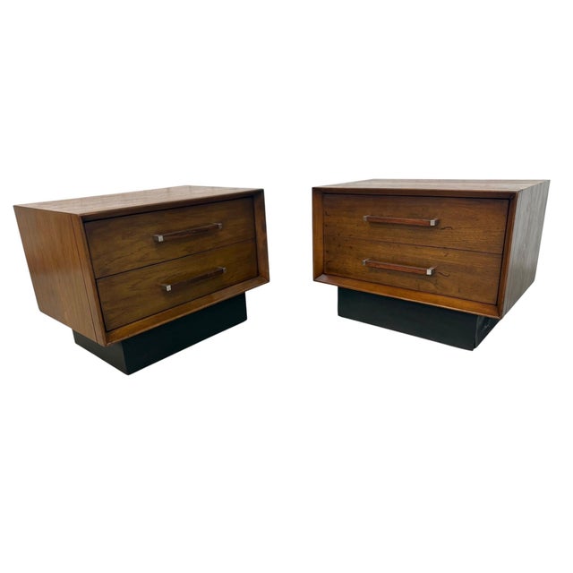 Mid-Century Modern Mid-Century Modern Lane Walnut & Rosewood Nightstands - Set of 2 - Refinished! For Sale - Image 3 of 11