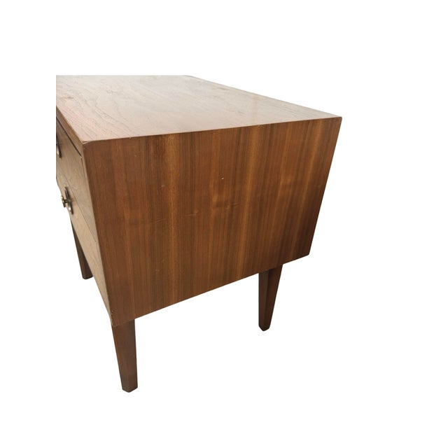 American of Martinsville Mid-Century Modern Two-Drawer Nightstands, Pair For Sale In Philadelphia - Image 6 of 18