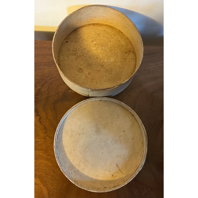 Antique 19th Century American Shaker Paint Decorated Wood Pantry Box in Cream Butter Color For Sale - Image 11 of 12