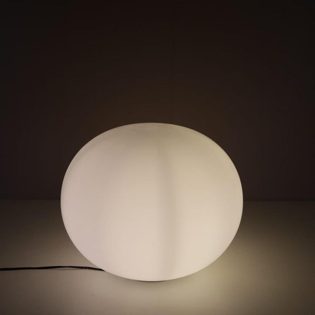 Contemporary Glass Glo-Ball Table Lamp by Jasper Morrison for Floss, 1990s For Sale - Image 3 of 6
