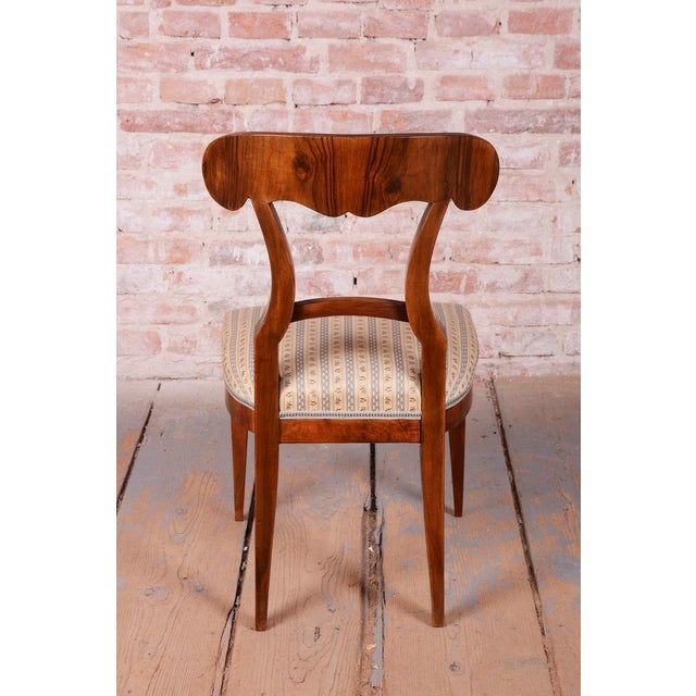 This set of four chairs is a magnificent and highly sophisticated showcase of classic bourgeois furniture from the...
