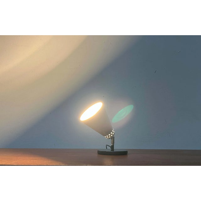 Mid-Century Modern Minimalist Funnel Table Lamp, 1960s For Sale - Image 11 of 18