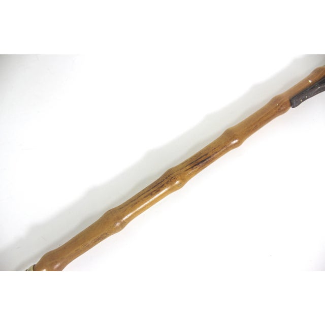 Mid 20th Century Vintage Long Wood Faux Tortoise Shell Bird or Eagle Head Shoe Horn For Sale - Image 5 of 9