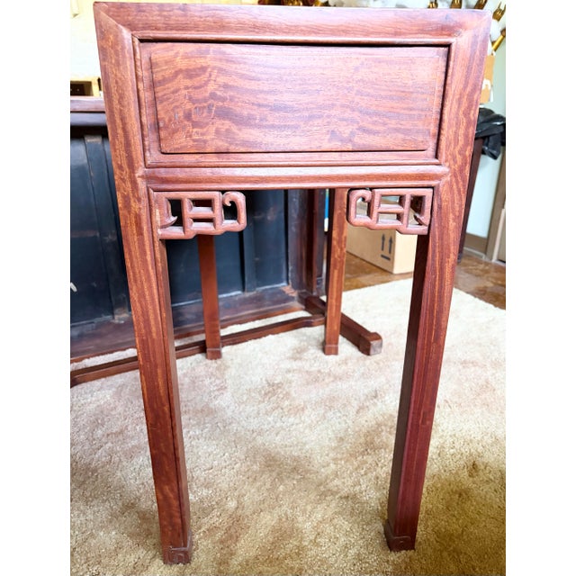 Burnt Umber Antique Chinese 1940’s Natural Rosewood Qing Dynasty Style Alter Table / Console For Sale - Image 8 of 11