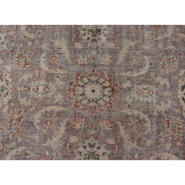 Mid 20th Century Mid 20th Century Vintage Turkish Distressed Oushak Rug With All-Over Floral Design in Lilac Color For Sale - Image 5 of 13