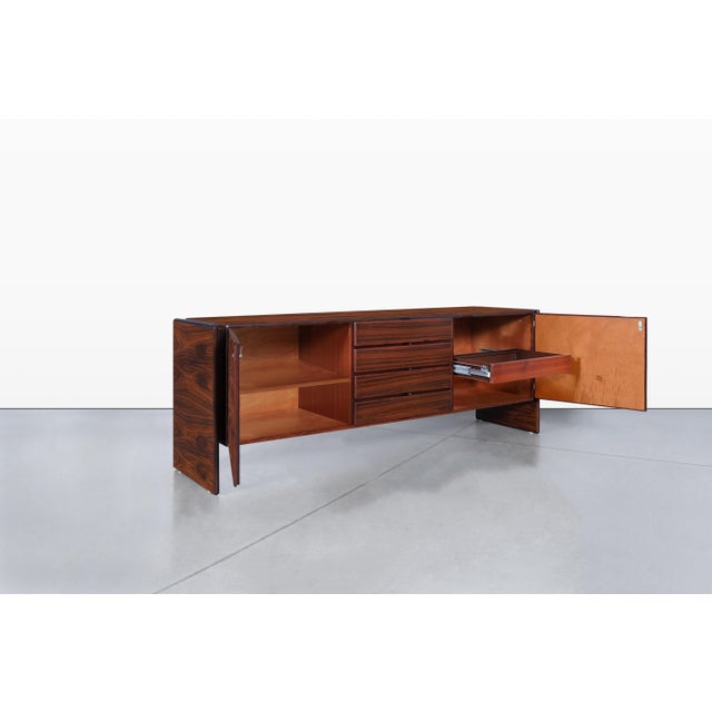 Danish Modern Brazilian Rosewood Credenza by Dyrlund For Sale In Los Angeles - Image 6 of 15