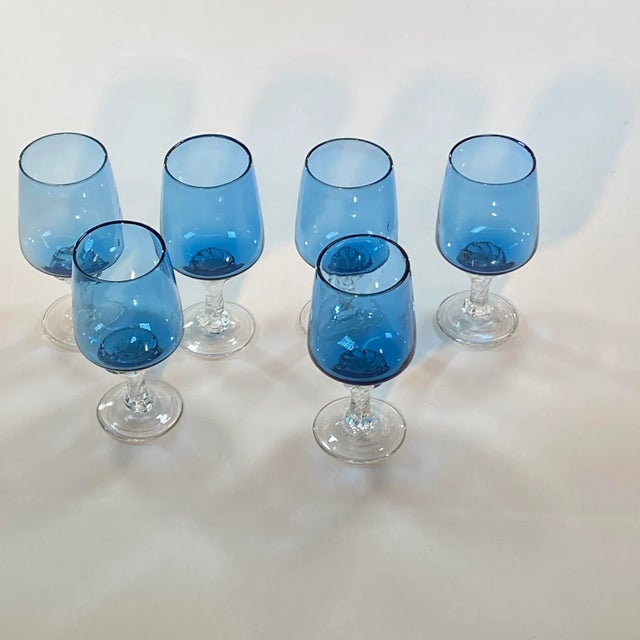 Mid-Century Modern 1960s Vintage Mid-Century Modern Italian Vimax Creations Blue Hand Blown Decanter & Cordial Digestif Glass Set - 7 Pieces For Sale - Image 3 of 13