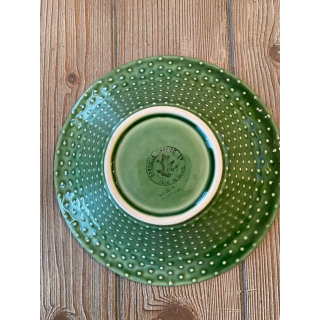 Late 20th Century Pair of Vintage Green Majolica Bordallo Pinheiro Bowls From Portugal For Sale - Image 5 of 10