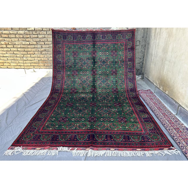 2000 - 2009 Green Khal Mohammadi Hand-Knotted Wool Rug - 6'5" X 10' For Sale - Image 5 of 13