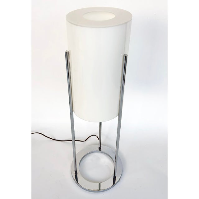 1960s 1960s Minimalist Chrome Acrylic Table Lamp, Paul Mayen for Habitat For Sale - Image 5 of 7