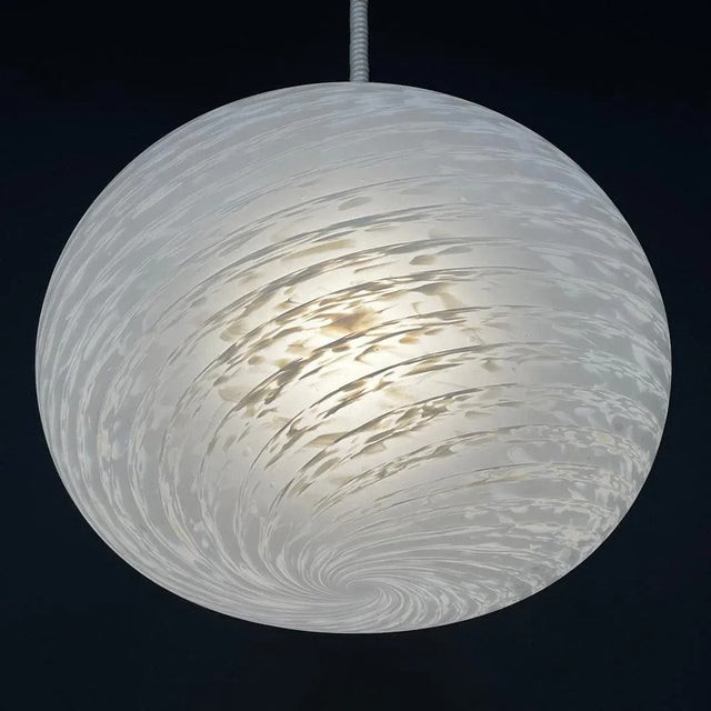 Mid-Century Modern Large Swirl Murano Glass Pendant Lamp from Vetri Murano, Italy, 1970s For Sale - Image 3 of 13
