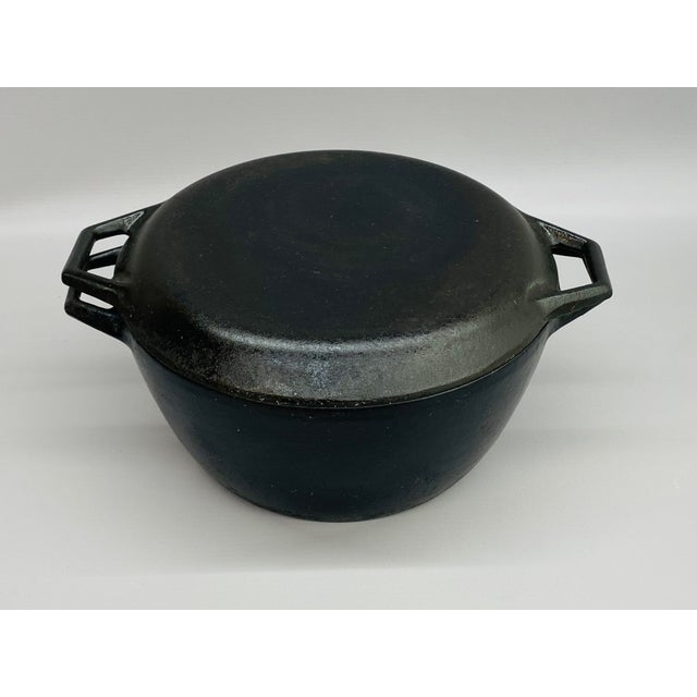 Copco Danish Cast Iron Dutch Oven Designed by Michael Lax. A beautifully designed heavy duty cast seasoned 4 quart iron...