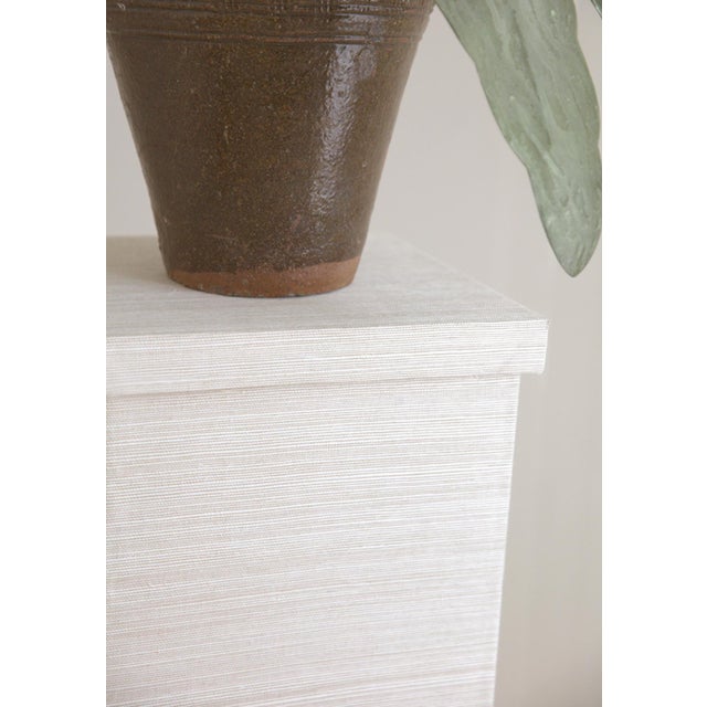 Traditional Bessette Grasscloth Pedestal, Ecru For Sale - Image 3 of 4