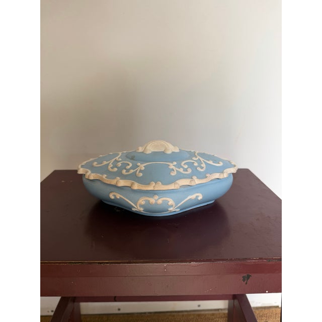 Rococo Rococo Porcelain Lidded Trinket Dish For Sale - Image 3 of 7