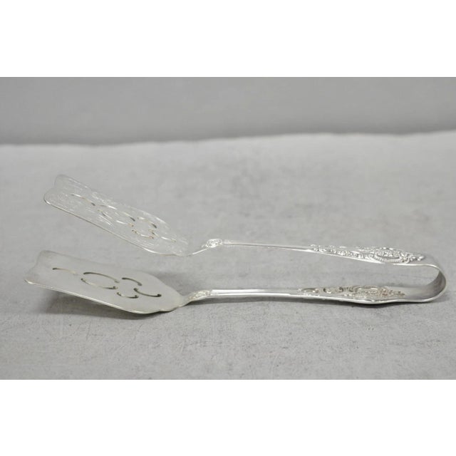Metal Vintage Wallace Baroque Silver Plated Pastry Sandwich Asparagus Vegetable Tongs For Sale - Image 7 of 9