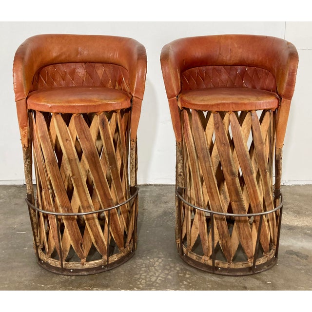 Mexican Vintage Mexican Southwest Equipale Leather and Cedar Wood Bar Stools, Pair For Sale - Image 3 of 12