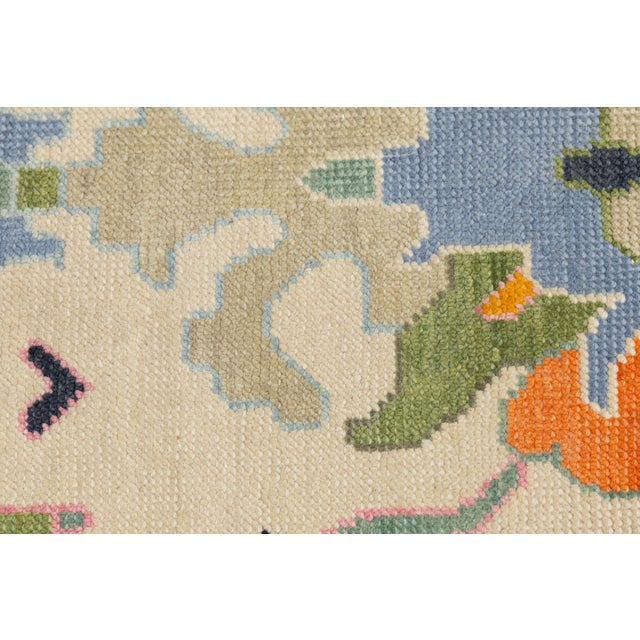 Ivory Contemporary Hand-Knotted Oushak Style Wool Rug in Ivory, Soft Blue, & Pastel For Sale - Image 8 of 12