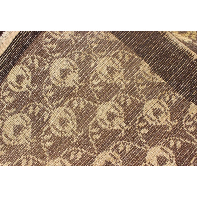 Mid 20th Century Vintage Turkish Tulu Rug With Repeating Ivory Motifs on Faded Chocolate Brown 3′2″ × 6′3″ For Sale - Image 5 of 11