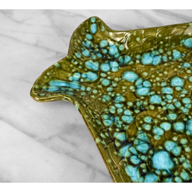 Ceramic Mid-Century 17" California Pottery Green & Blue Drip Glazed Fish Serving Platter For Sale - Image 7 of 11