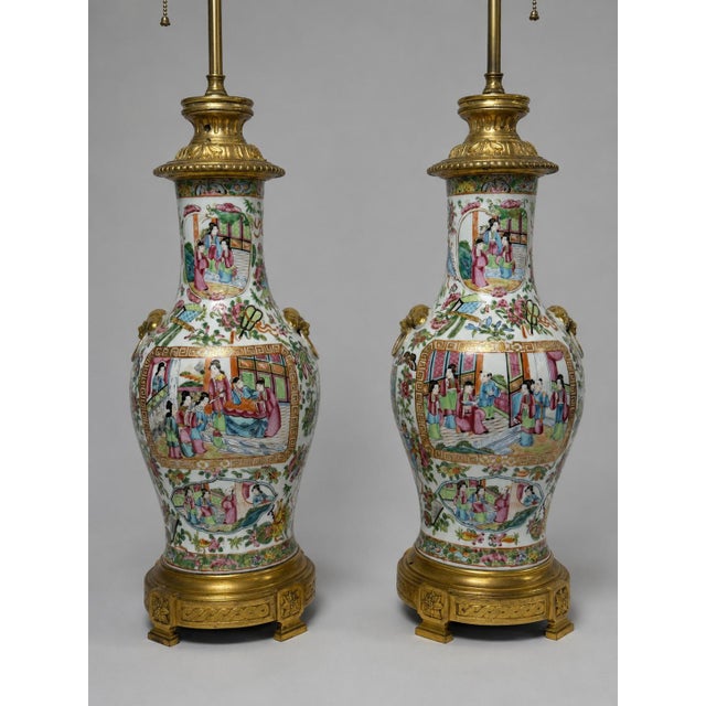 French Mid 19th Century Chinese Famille Rose Medallion Porcelain and Gilt-Bronze Lamps - a Pair For Sale - Image 3 of 11