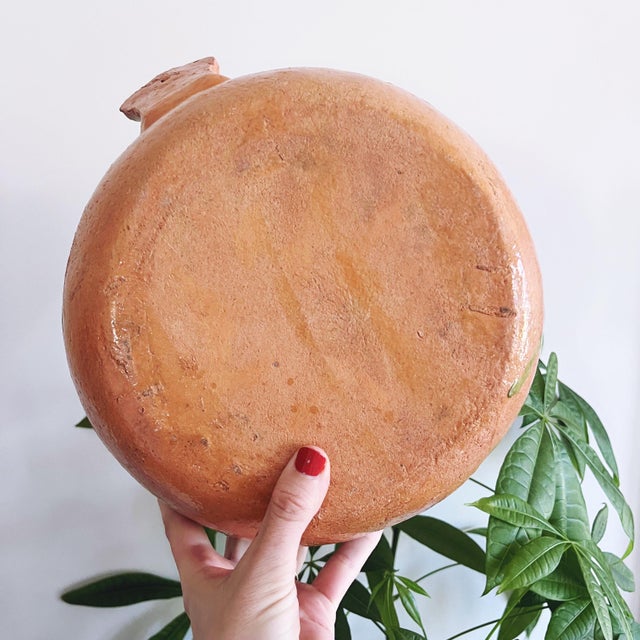 1950s Vintage 1950s Tlaquepaque, México Red Clay Pottery Handmade Bowl For Sale - Image 5 of 5