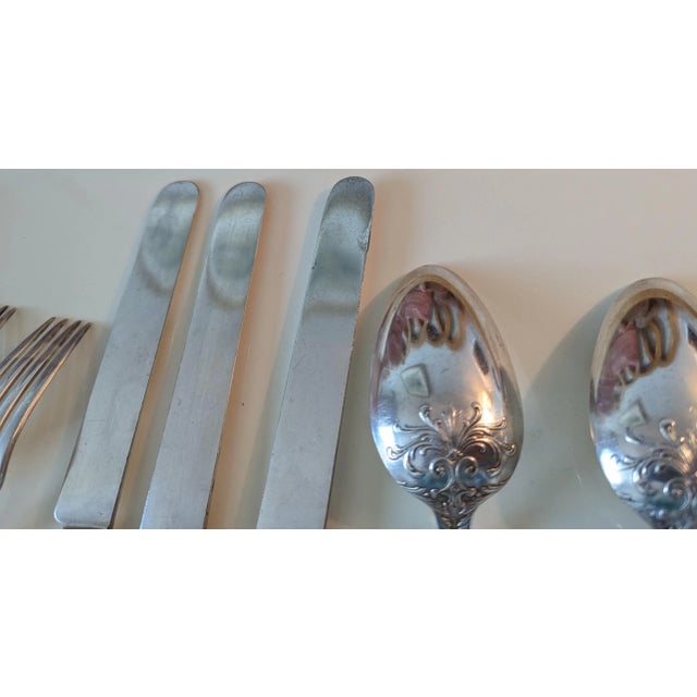 Gorham Antique Richmond Gorham Flatware Set- 10 PCS For Sale - Image 4 of 4