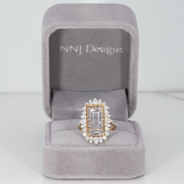 Modern Lab Diamond Semi-Mount Ring With 24 Diamond Accents in Solid 14k Gold, Size 6.75 For Sale - Image 3 of 9