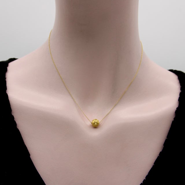 Late 19th Century 21k Gold Etruscan Revival Bead & 14k Gold Chain Necklace For Sale In Los Angeles - Image 6 of 9