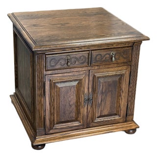 Vintage Ethan Allen Royal Charter Nightstand/End Table For Sale