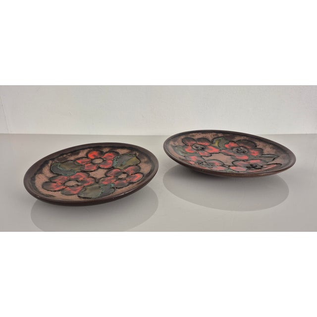 Ceramic Vintage 717 Ceramic Plates with Flowers from Ruscha, Germany, 1970s, Set of 2 For Sale - Image 7 of 13