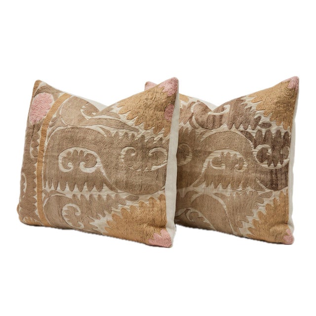 Mid-Century Modern Beige Faded Suzani Bedding Pillow Cover 23'' X 27'' - Set of Two For Sale - Image 3 of 4