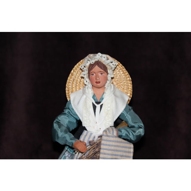 Provence Santons Women Figurines, 1990s, Set of 3 For Sale - Image 6 of 18