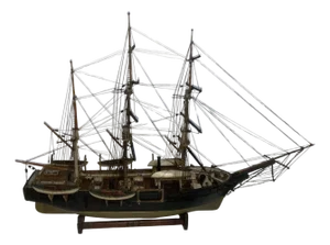 Ship Model of the Whaleship Wanderer