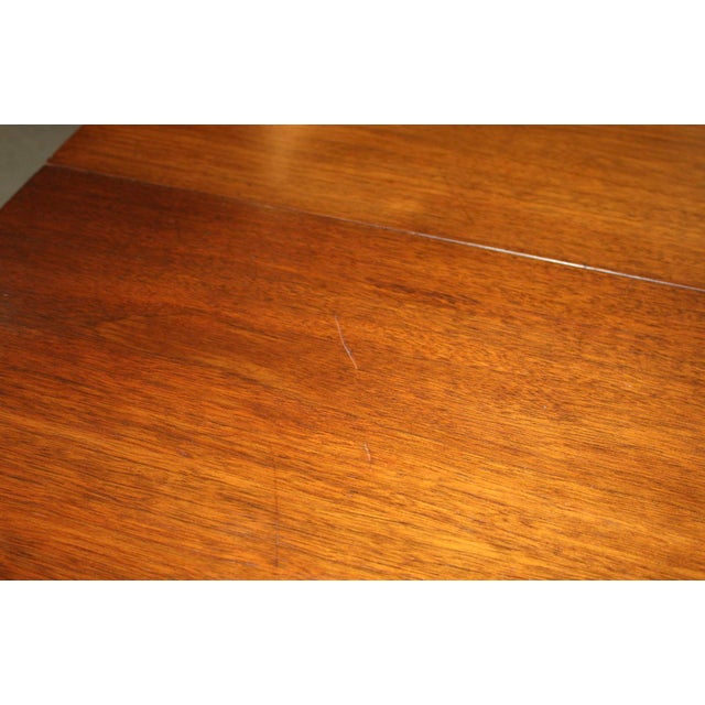 Mid 20th Century Paul McCobb for Calvin Extendable Walnut Dining Table For Sale - Image 14 of 17