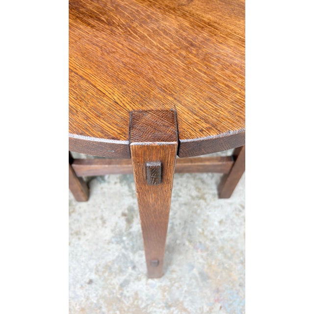 Wood Early 20th Century Mission Oak Lamp Table Attributed to Gustav Stickley For Sale - Image 7 of 12