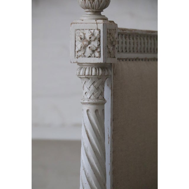 Louis XVI Style Daybed and French Linen For Sale - Image 5 of 14