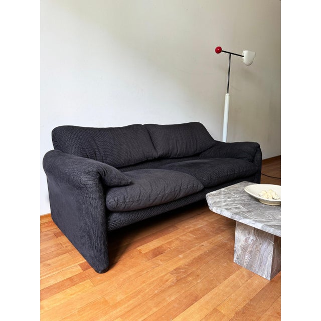Vico Magistretti Black 2-Seater Loveseat Maralunga Sofa Cassina, Italy, 80s For Sale - Image 14 of 16