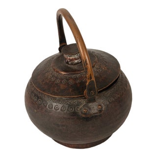 Antique Himalayan / Tibetan Hand-Worked Copper Kettle For Sale