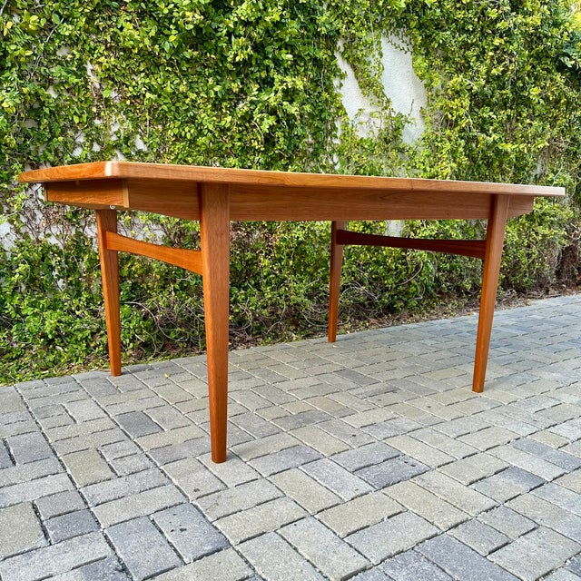 1980s 1980s Large Mid Century Danish Modern Teak Extension Dining Table For Sale - Image 5 of 12