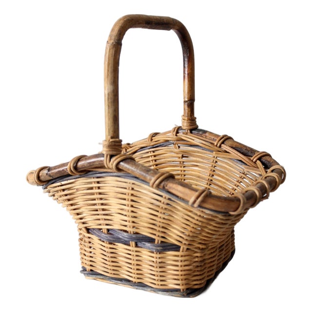 Vintage Gathering Basket With Handle For Sale
