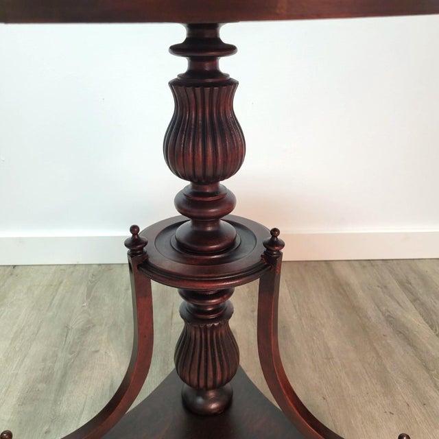 Late 19th Century Antique English Victorian Mahogany Round Occasional Side Table, Circa 1890 For Sale - Image 5 of 7