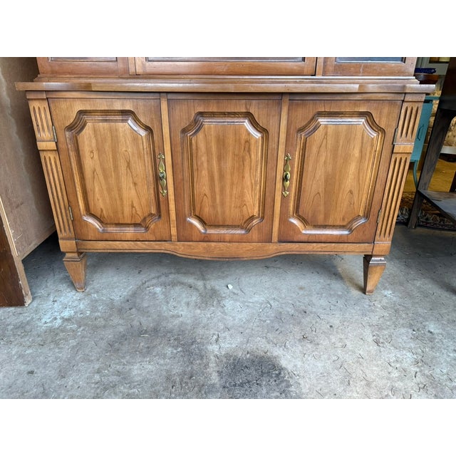 Bernhardt Furniture Italian Neoclassical Tuscan Style Buffet China Cabinet