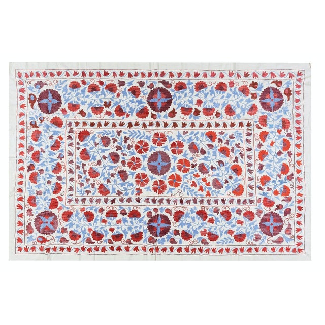 2020s Silk Hand Embroidered Suzani Decorative Uzbek Wall Hanging For Sale - Image 5 of 5