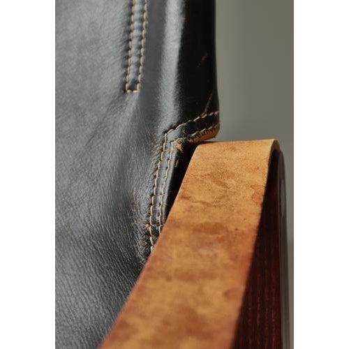 Safari Lounge Chairs in Black Leather and Ash attributed to Kaare Klint for Rud. Rasmussen, 1950s, Set of 2 For Sale - Image 18 of 18