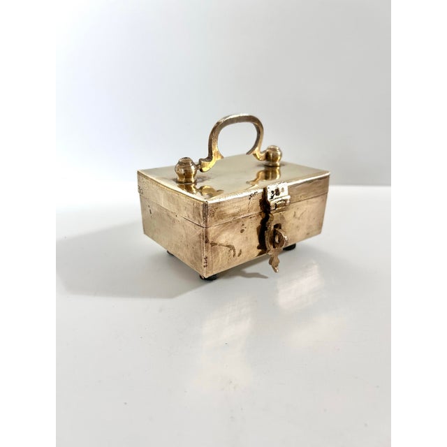 Hollywood Regency Vintage Brass Locking Box With Handle – Small Jewelry Casket, Desk Valet or Decorative Trinket Box For Sale - Image 3 of 9