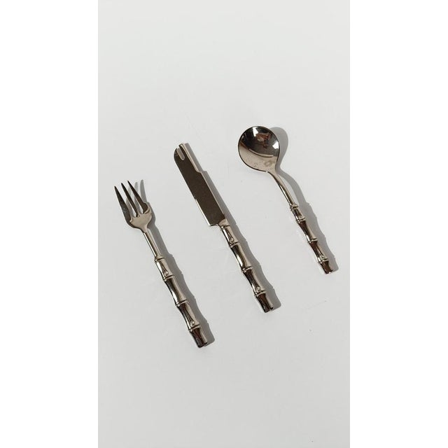 Metal Vintage Flatware Dessert Set in Silver Plate and Faux Bamboo, 1970s, Set of 20 For Sale - Image 7 of 18